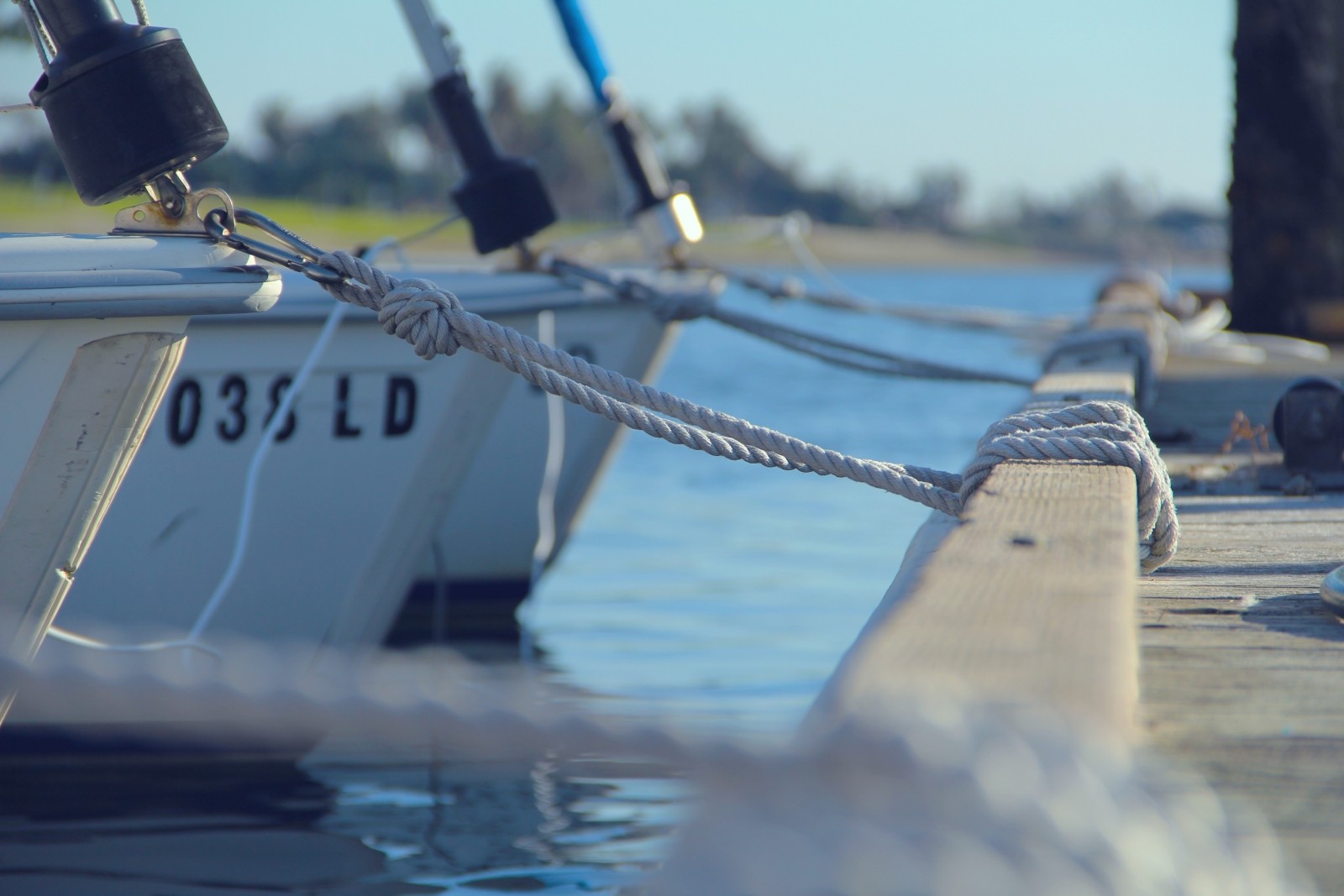 fishing-boat-moored-at-pier